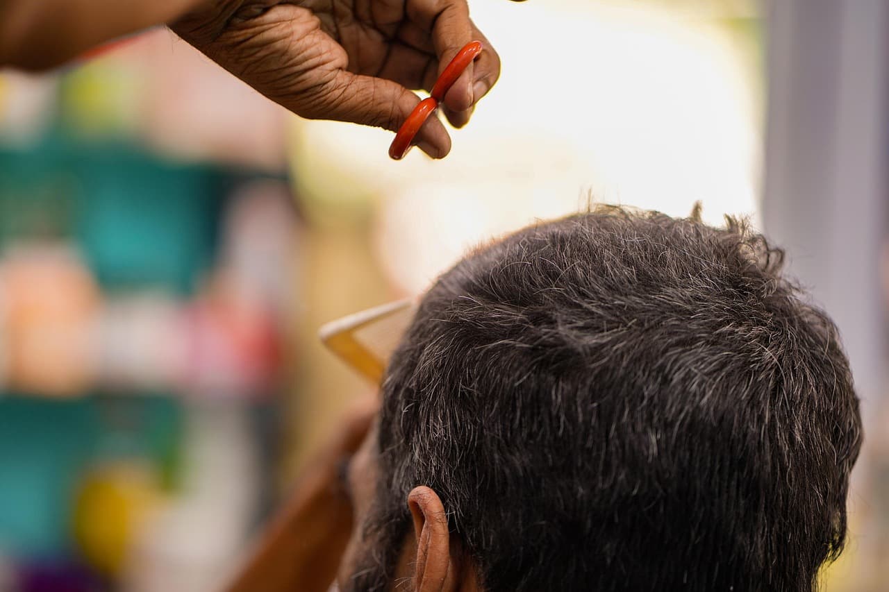 Calm Hair Cutting