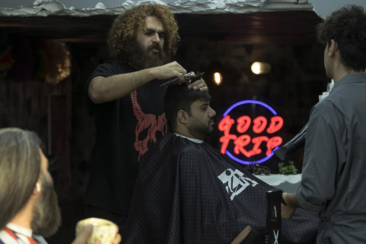 Volcano Hair Cutting Saloon